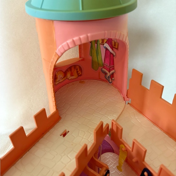 1983 My Little Pony Pink and Blue Dream Castle Hasbro Playset - Picture 11 of 14